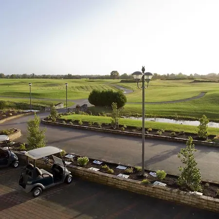 & Golf 4*