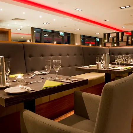 & Golf מלון Moyvally