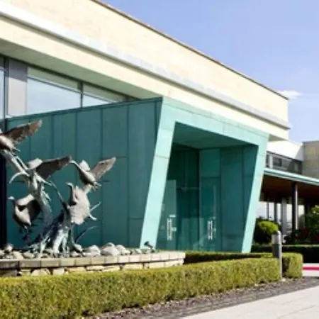 & Golf מלון Moyvally