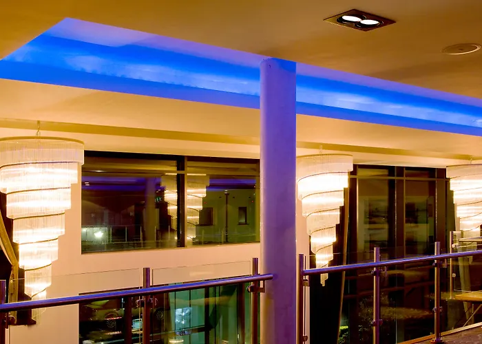 Отель & Golf Moyvalley