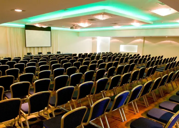 & Golf Hotel Moyvalley