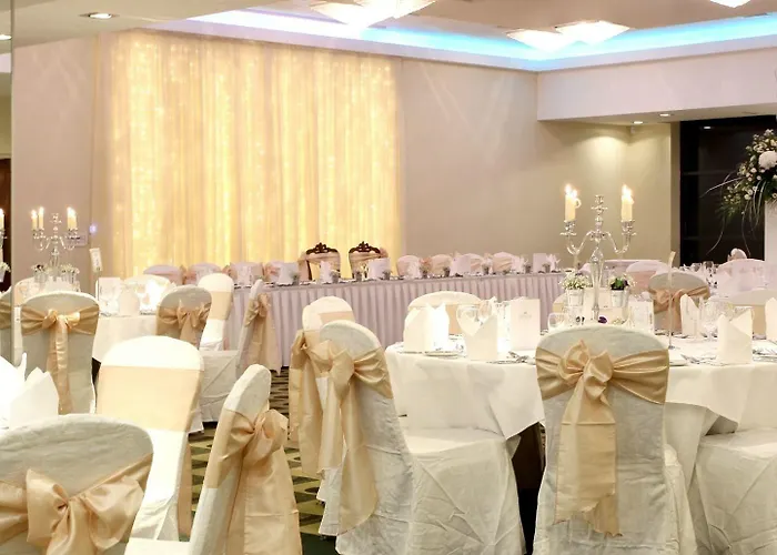 & Golf Hotel Moyvalley